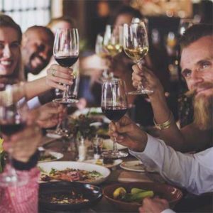 Weinprobe, Einkauf und Paella